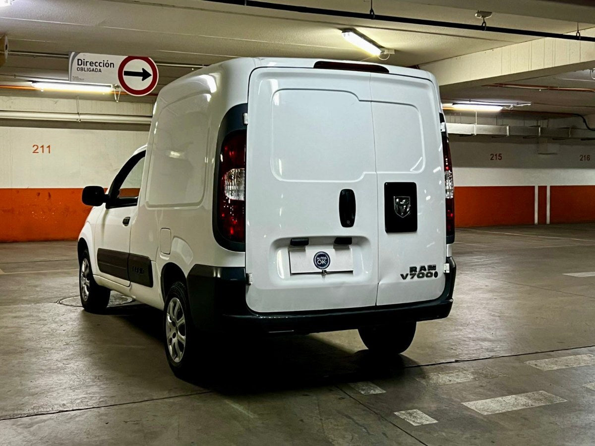 Ram Van 700 Rapid 1.4 2021 35.844 km Santiago - foto 6