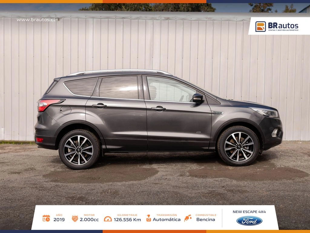 Vista lateral Ford Escape 4x4 llantas originales gris plata