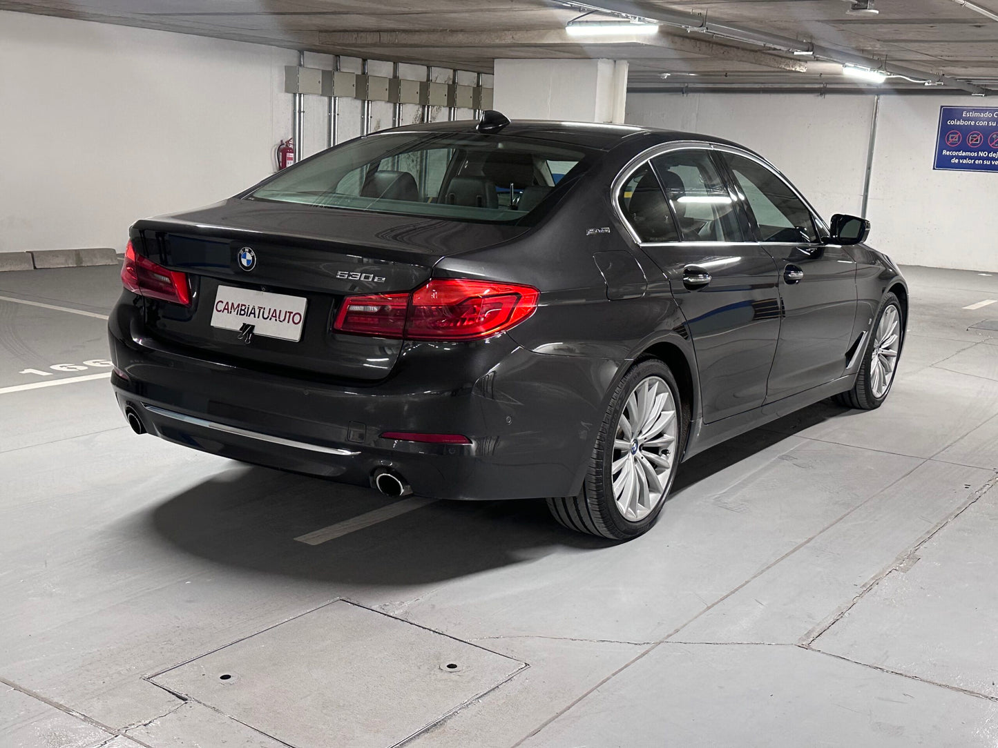 BMW 530e Luxury Híbrido Enchufable 2018 | 59.000 KM | Único Dueño - Santiago