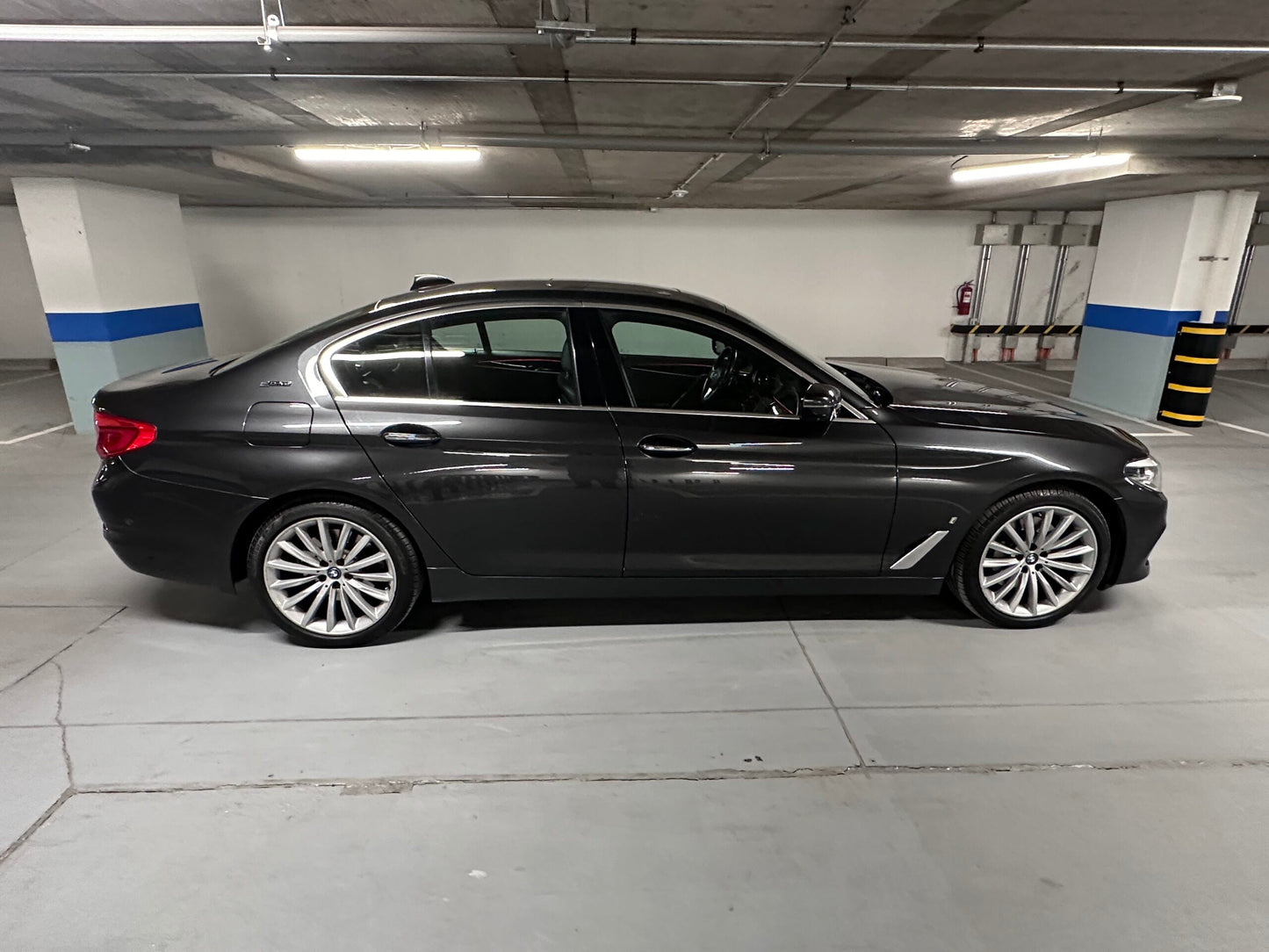 BMW 530e Luxury Híbrido Enchufable 2018 | 59.000 KM | Único Dueño - Santiago