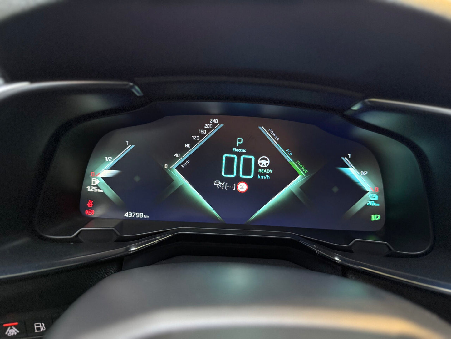 DS7 Crossback E-TENSE 4x4 Rivoli 2022 | 43.798 KM | Híbrido 300 HP - Santiago