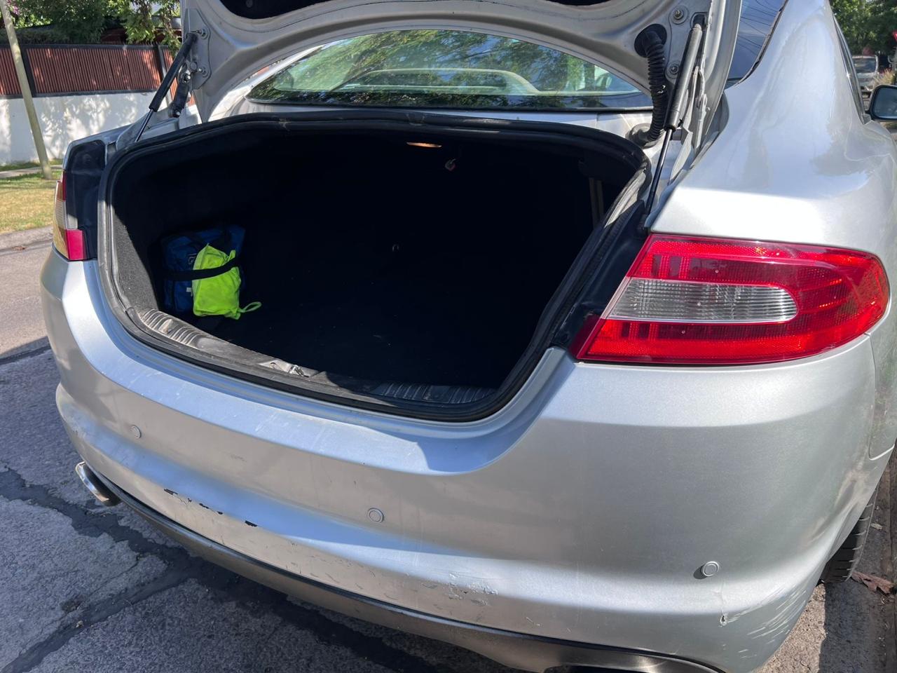 Jaguar XF 4.2 V8 2010 - Único Dueño - Viña del Mar