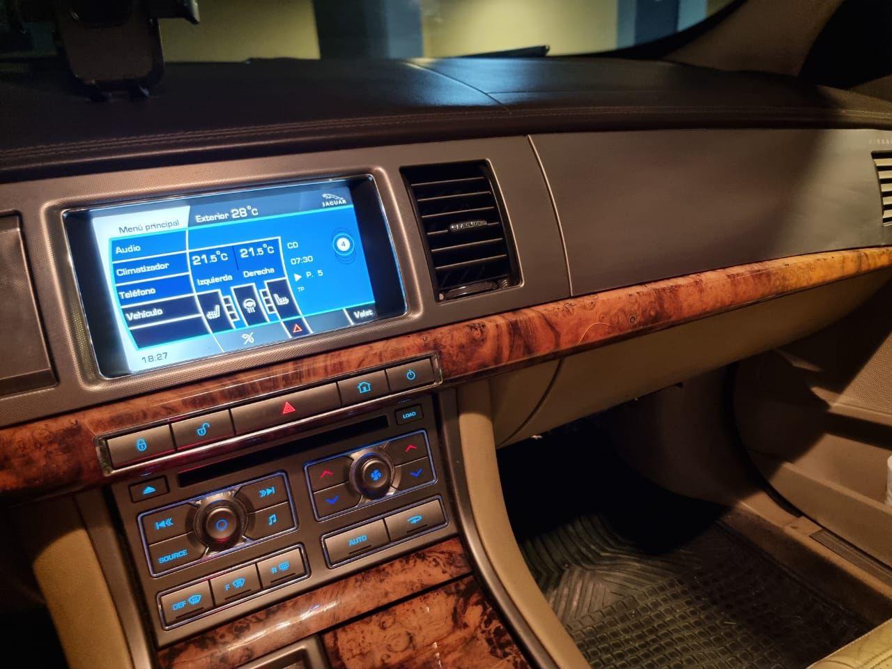 Jaguar XF 4.2 V8 2010 - Único Dueño - Viña del Mar