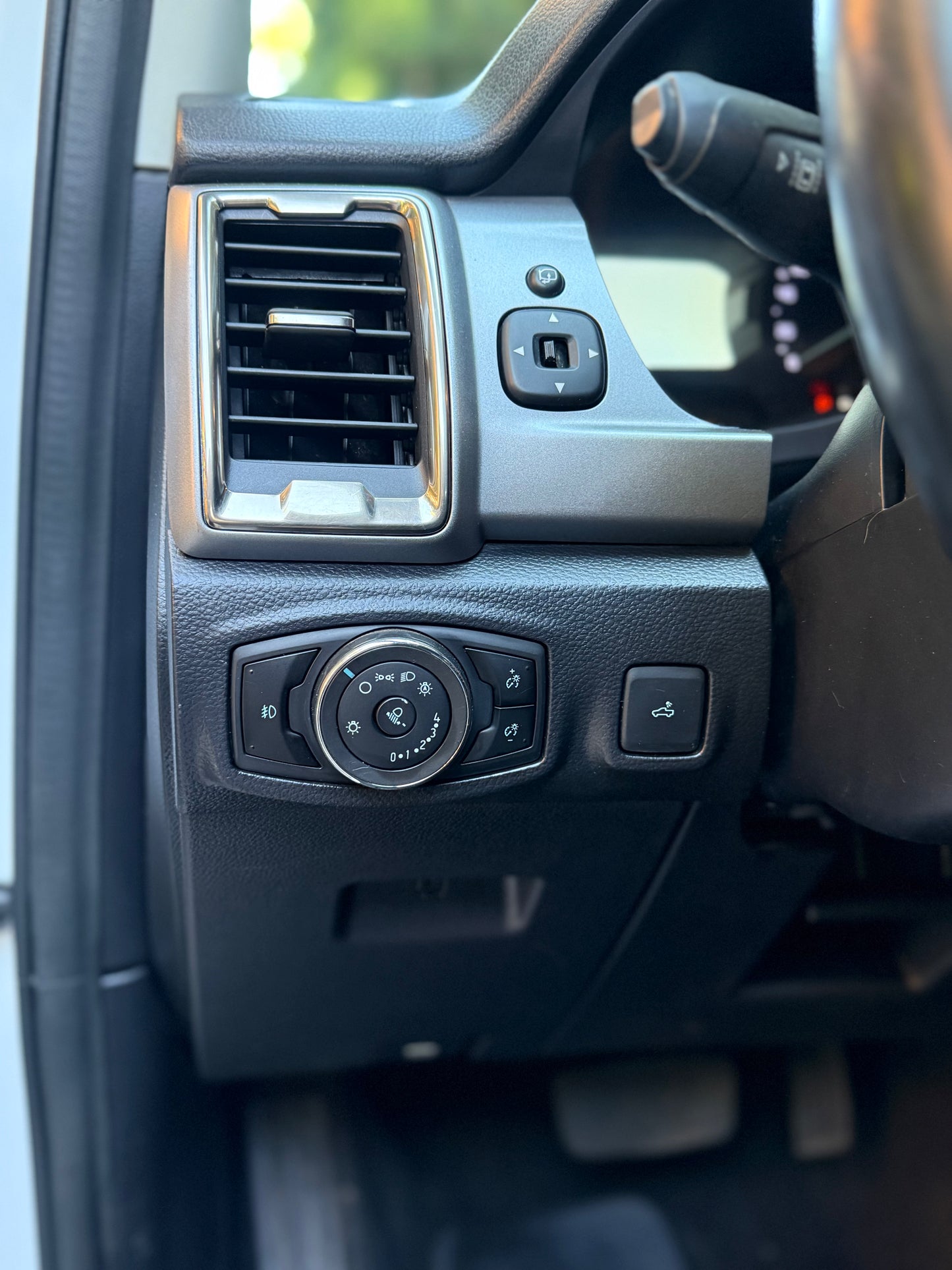 Ford Ranger Limited 3.2 4x4 2023 | 98.550 KM | FACTURABLE | Único Dueño - Santiago