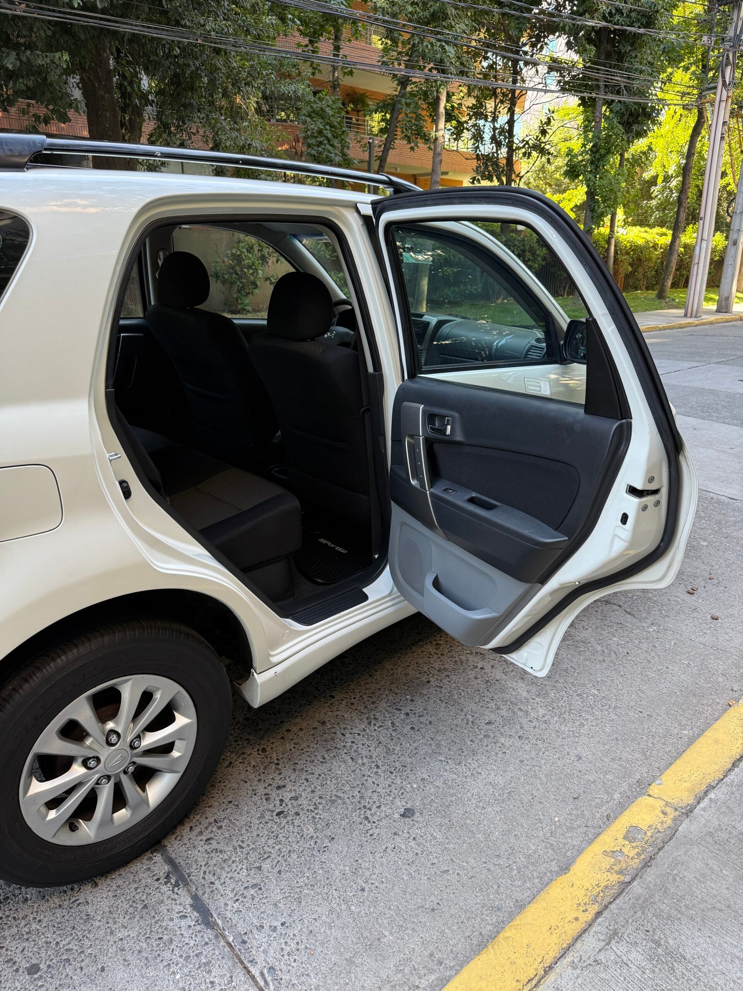 Daihatsu Terios 1.5 Wild Lujo 4x4 AT 2012 | 90.681 KM | Santiago