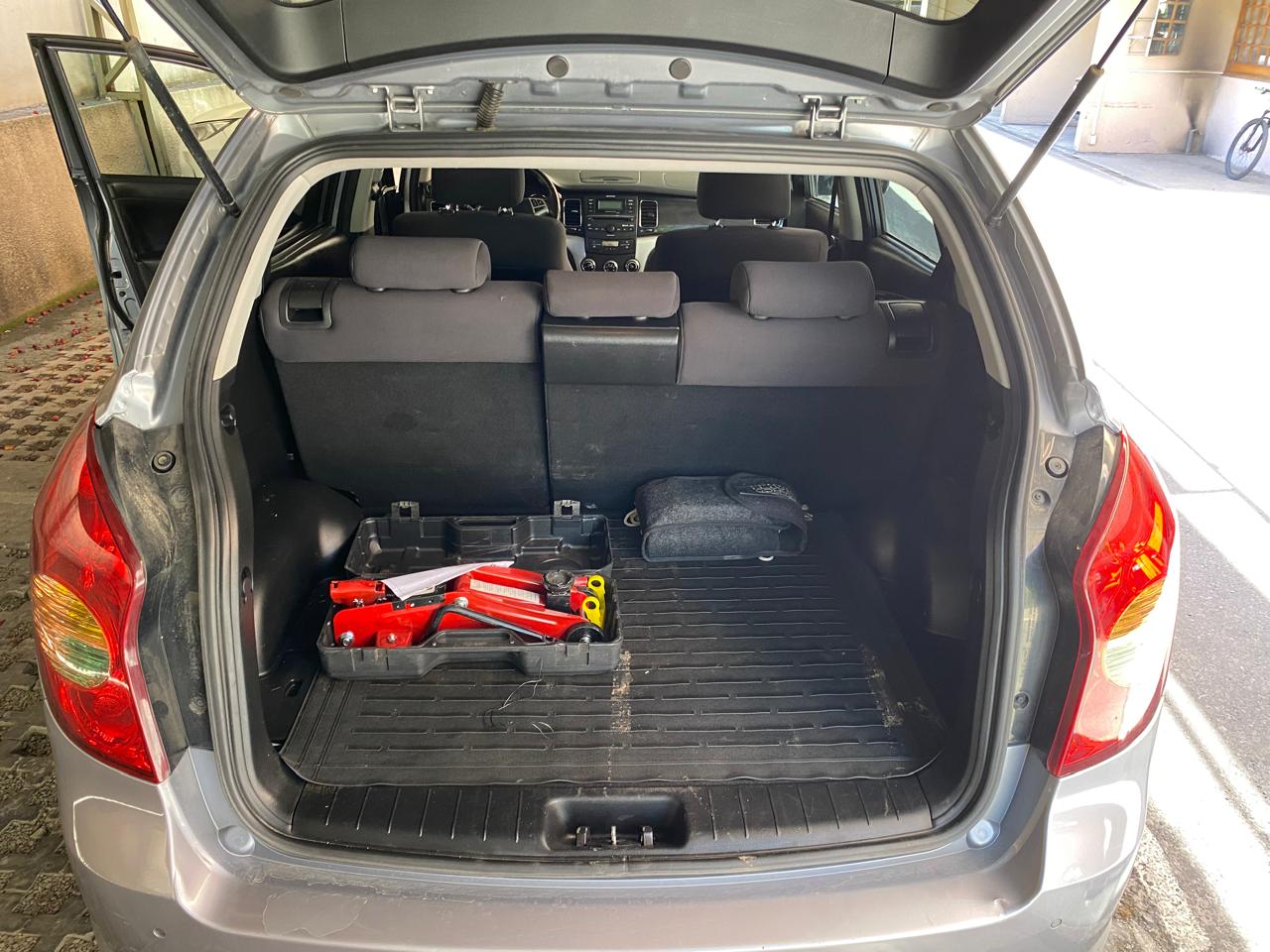 Vista trasera y maletero amplio SsangYong Korando SUV familiar
