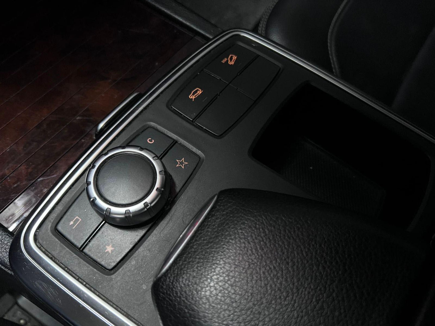 Mercedes-Benz ML 350 BlueTEC 4MATIC 2014 | Look AMG | Poder Diésel | Santiago