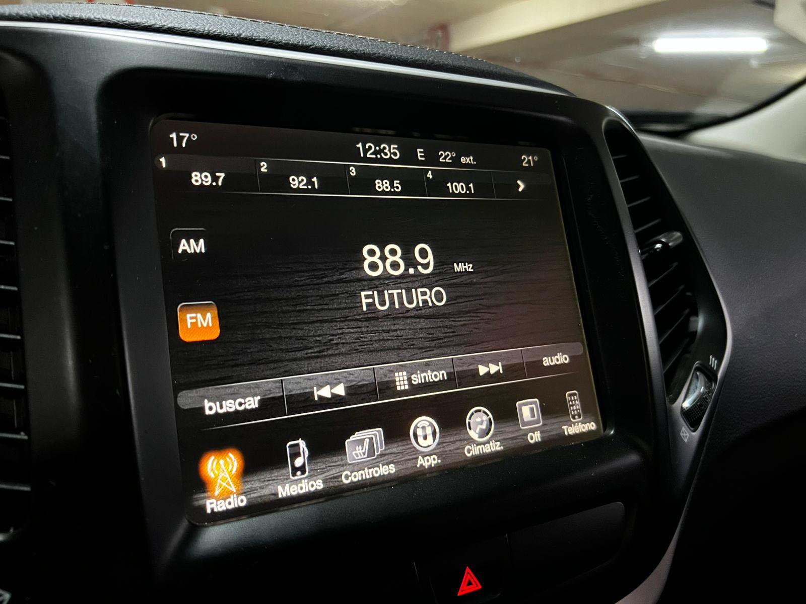 Jeep Cherokee Limited 2018 103.739 km Santiago - foto 12