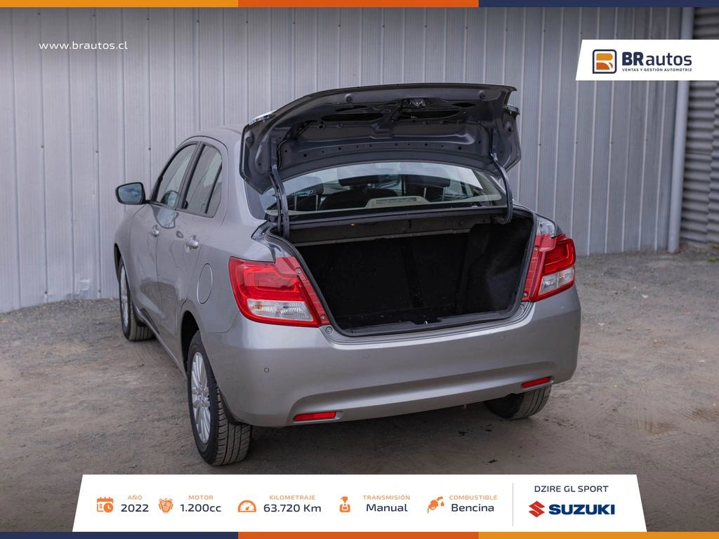 Vista trasera Suzuki Dzire 2022 maletero espacioso