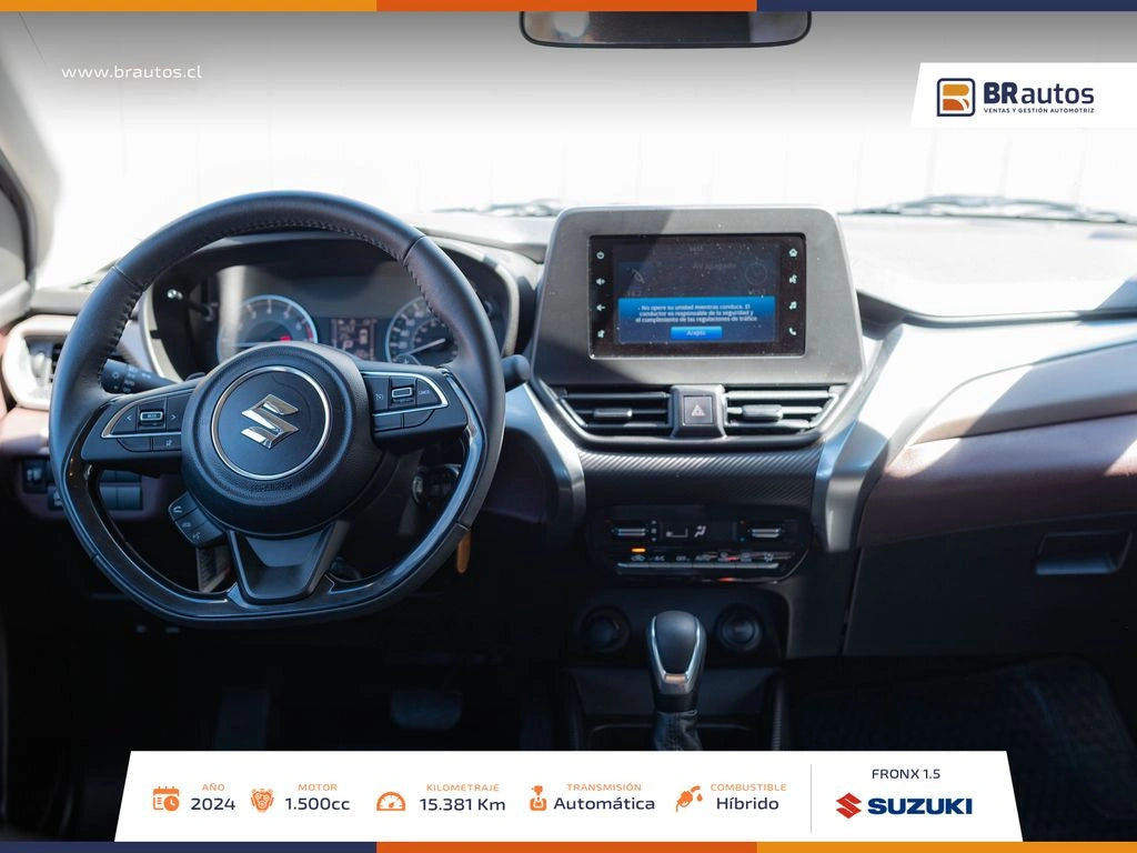 Interior Suzuki Fronx 2024 pantalla touch y caja automática