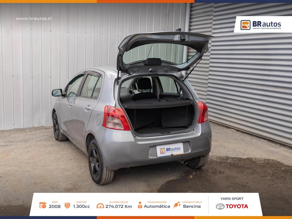 Toyota Yaris Sport 1.3  | Caja Automática | Motor Japonés | Los Angeles