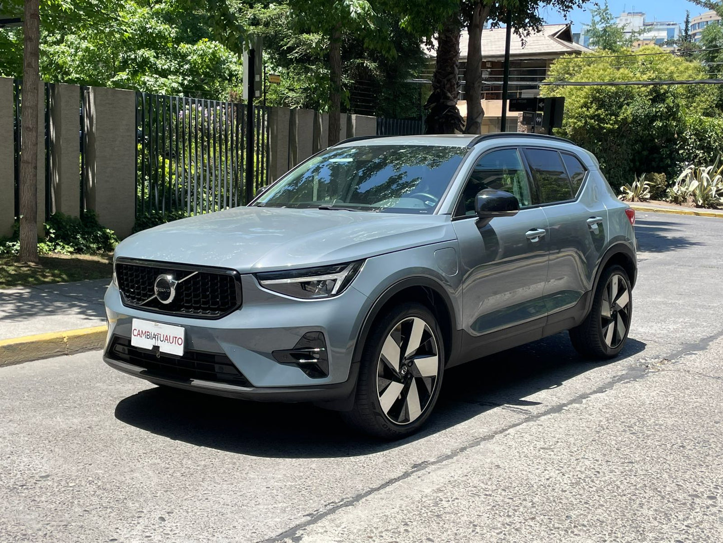 Volvo XC40 1.5 T5 PHEV R-Design Recharge 2023 | 52.501 KM | Único Dueño - Santiago
