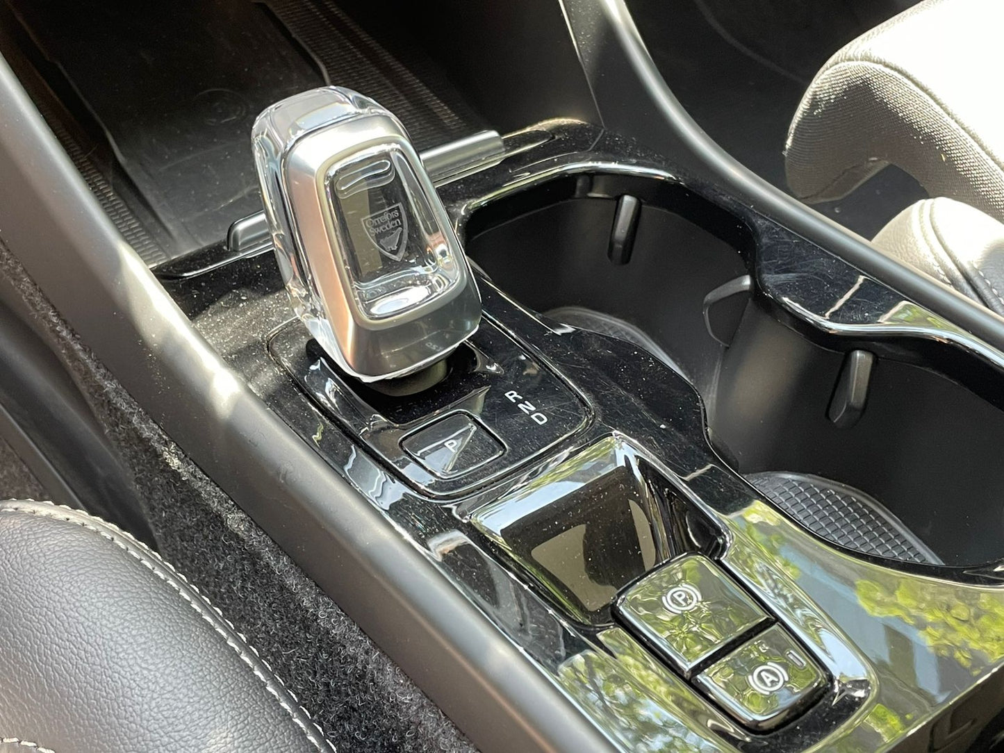 Volvo XC40 1.5 T5 PHEV R-Design Recharge 2023 | 52.501 KM | Único Dueño - Santiago