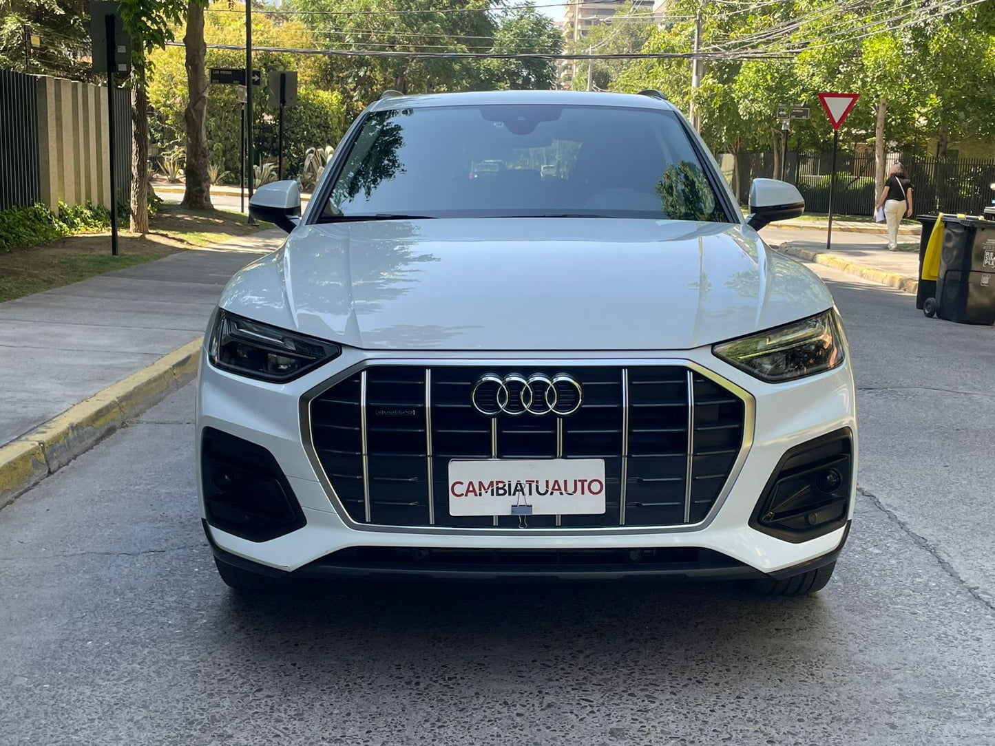 Audi Q5 Sportback 2025 blanco frontal luces Matrix LED Detodoauto