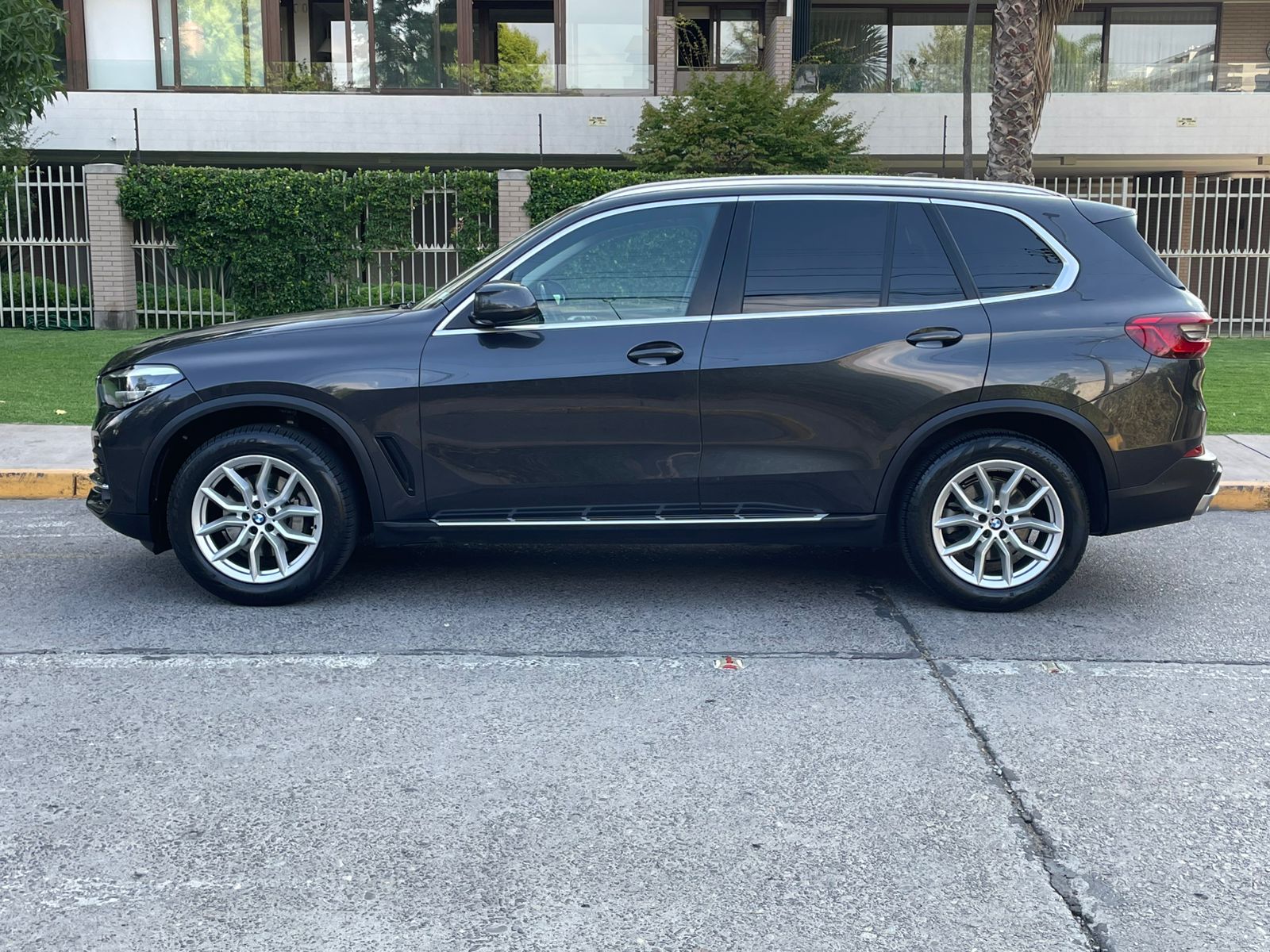 X5 Xdrive25d Diésel Automático 2020 Santiago - detalle exterior