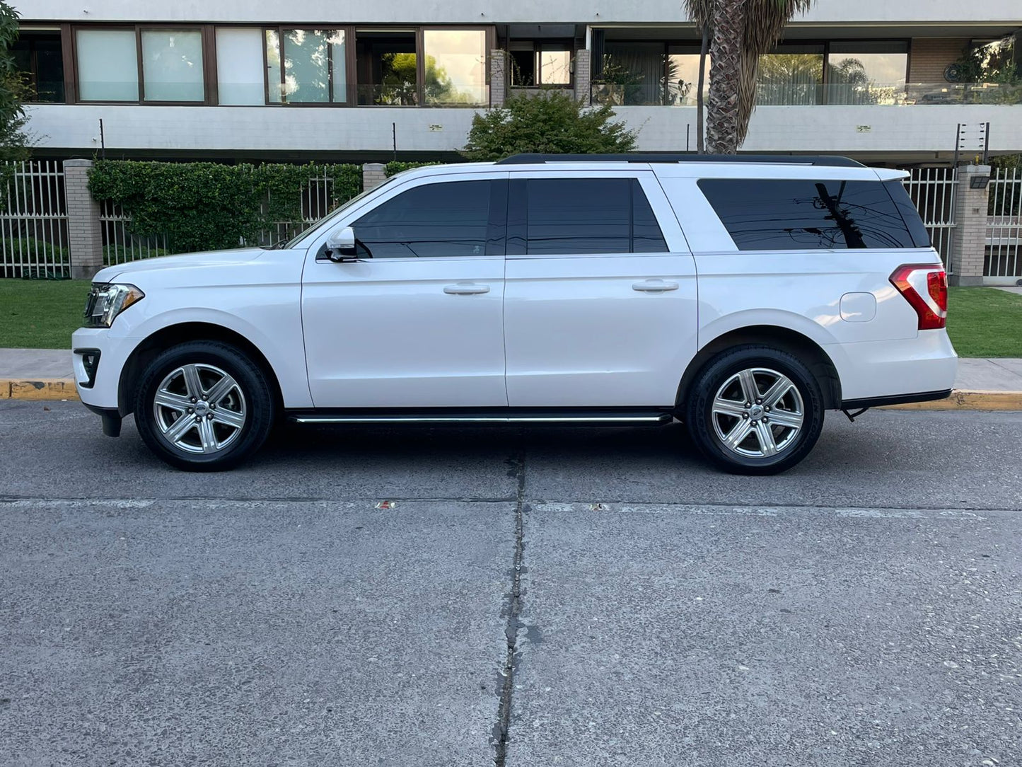 Ford Expedition Xlt 3.5 V6 Ecoboost usada 2019 52.362 km en venta Santiago