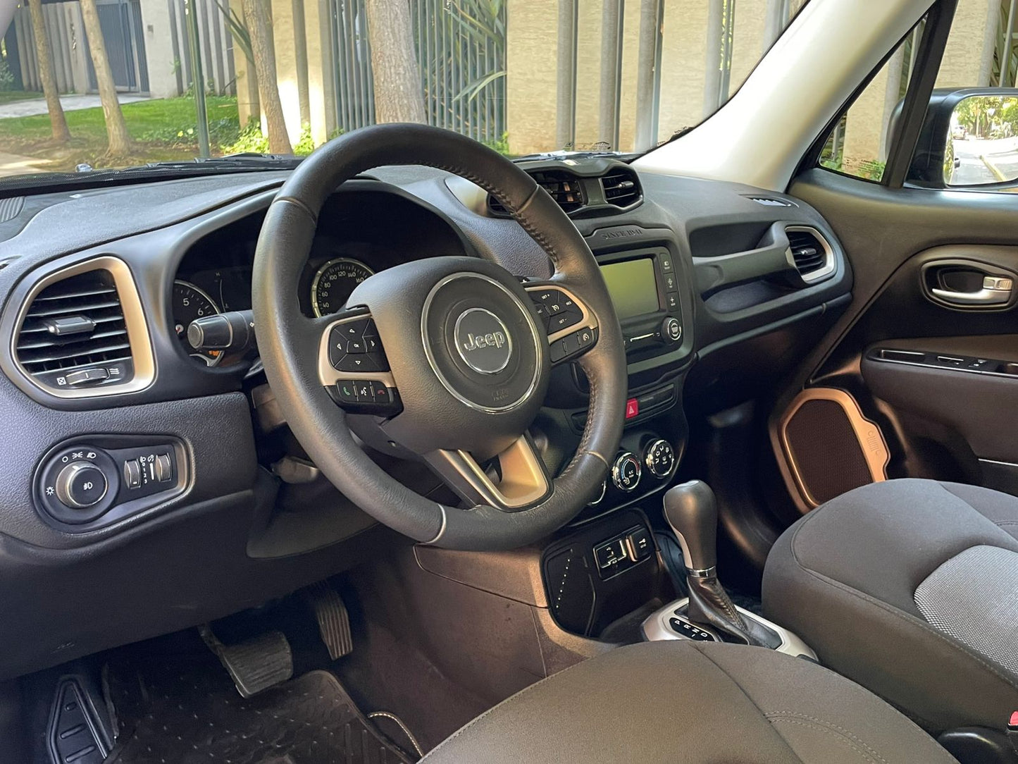 Jeep Renegade LX Sport 1.7 AT 2017 | 39.484 KM | Única Dueña | Santiago