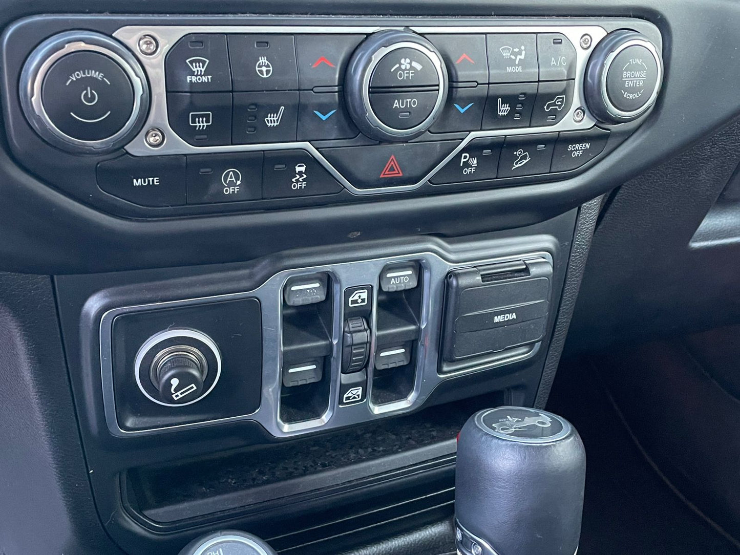 Jeep Wrangler Unlimited Sahara 3.6 V6 4WD 2019 | Techo Desmontable - Santiago