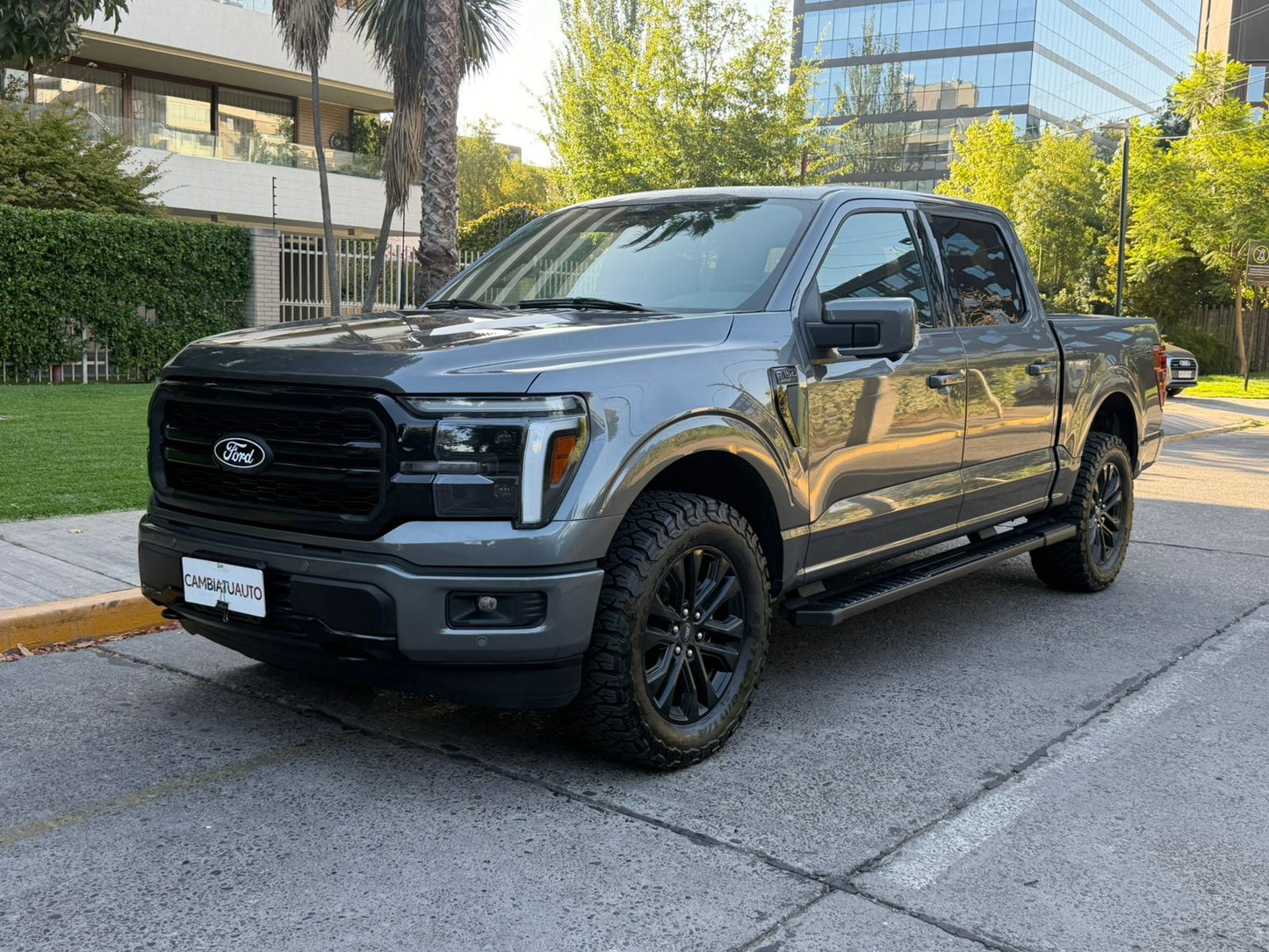Ford F-150 Lariat Sport Black 4x4 2025 - 5.456 KM - Santiago