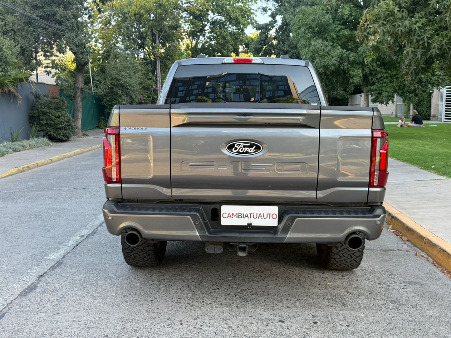 Ford F-150 Lariat Sport Black 4x4 2025 - 5.456 KM - Santiago