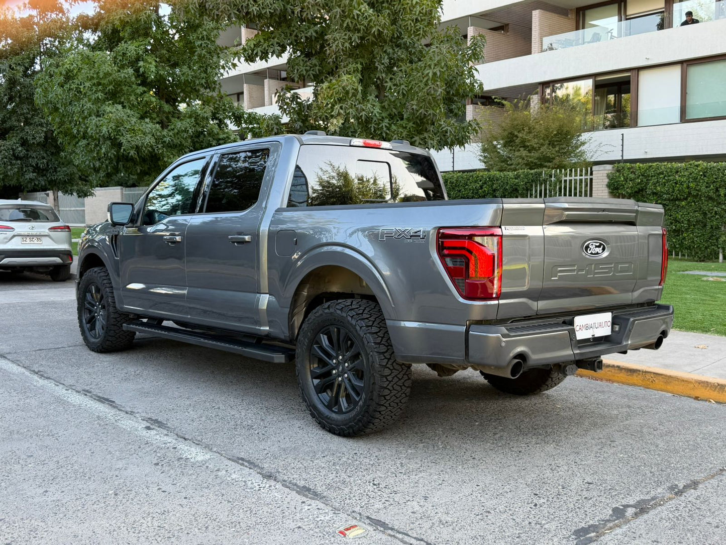 Ford F-150 Lariat Sport Black 4x4 2025 - 5.456 KM - Santiago