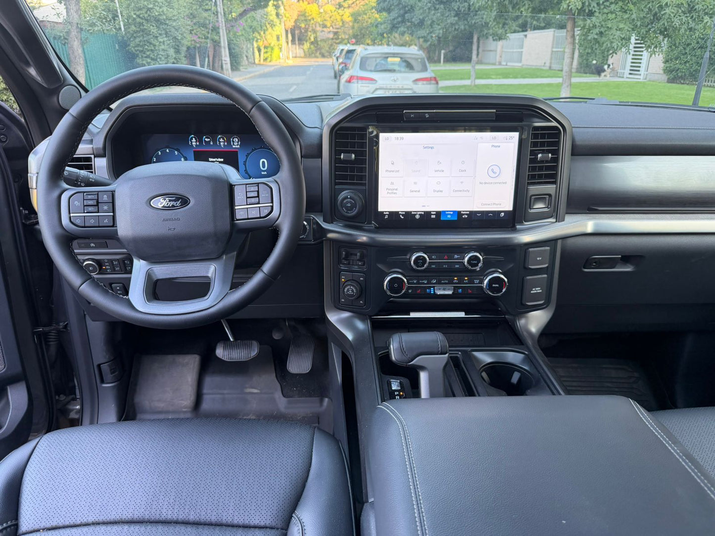 Ford F-150 Lariat Sport Black 4x4 2025 - 5.456 KM - Santiago