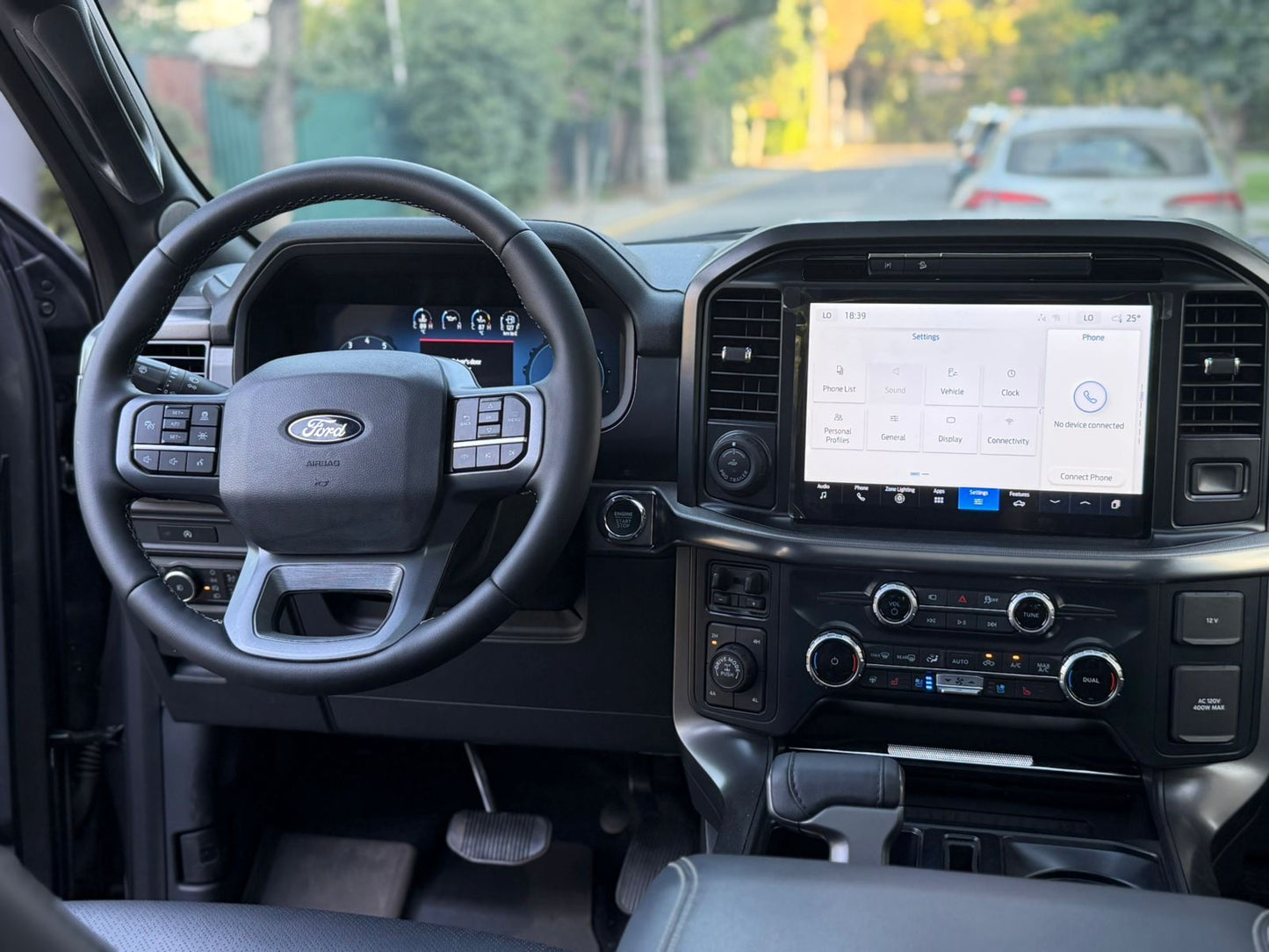 Ford F-150 Lariat Sport Black 4x4 2025 - 5.456 KM - Santiago