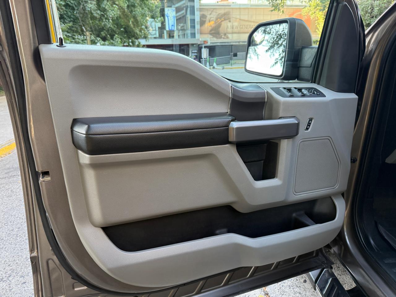 Ford F-150 XLT 5.0 V8 2020 | 4WD | Único Dueño | 10 Velocidades | Santiago