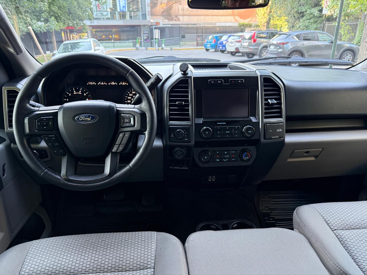 Ford F-150 XLT 5.0 V8 2020 | 4WD | Único Dueño | 10 Velocidades | Santiago