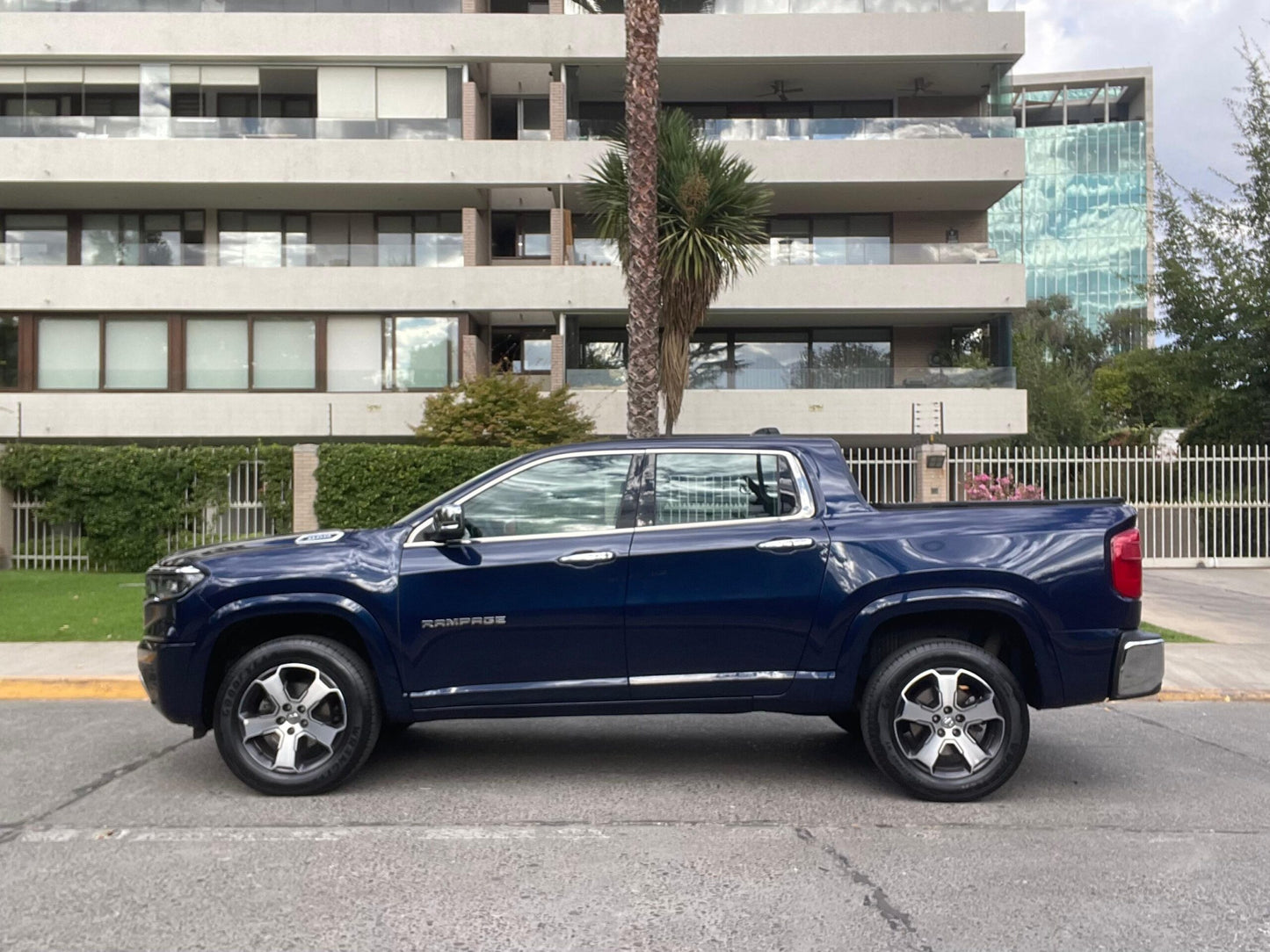Ram Rampage Laramie 2.0d 4wd usada 2025 53.776 km en venta Santiago