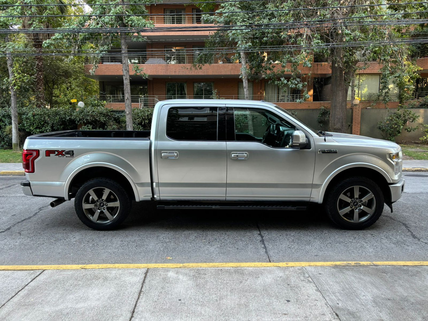 Ford F-150 Lariat Sport 5.0 V8 2017 190.532 km Santiago - foto 9