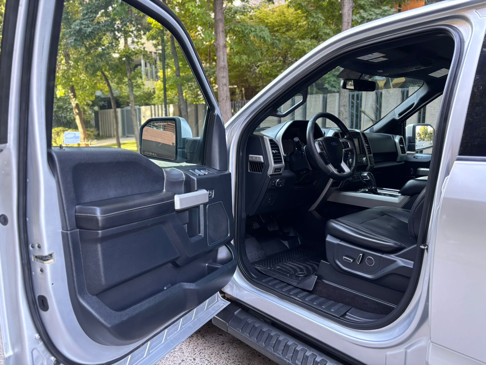 Ford F-150 Lariat Sport 5.0 V8 2017 190.532 km Santiago - foto 11