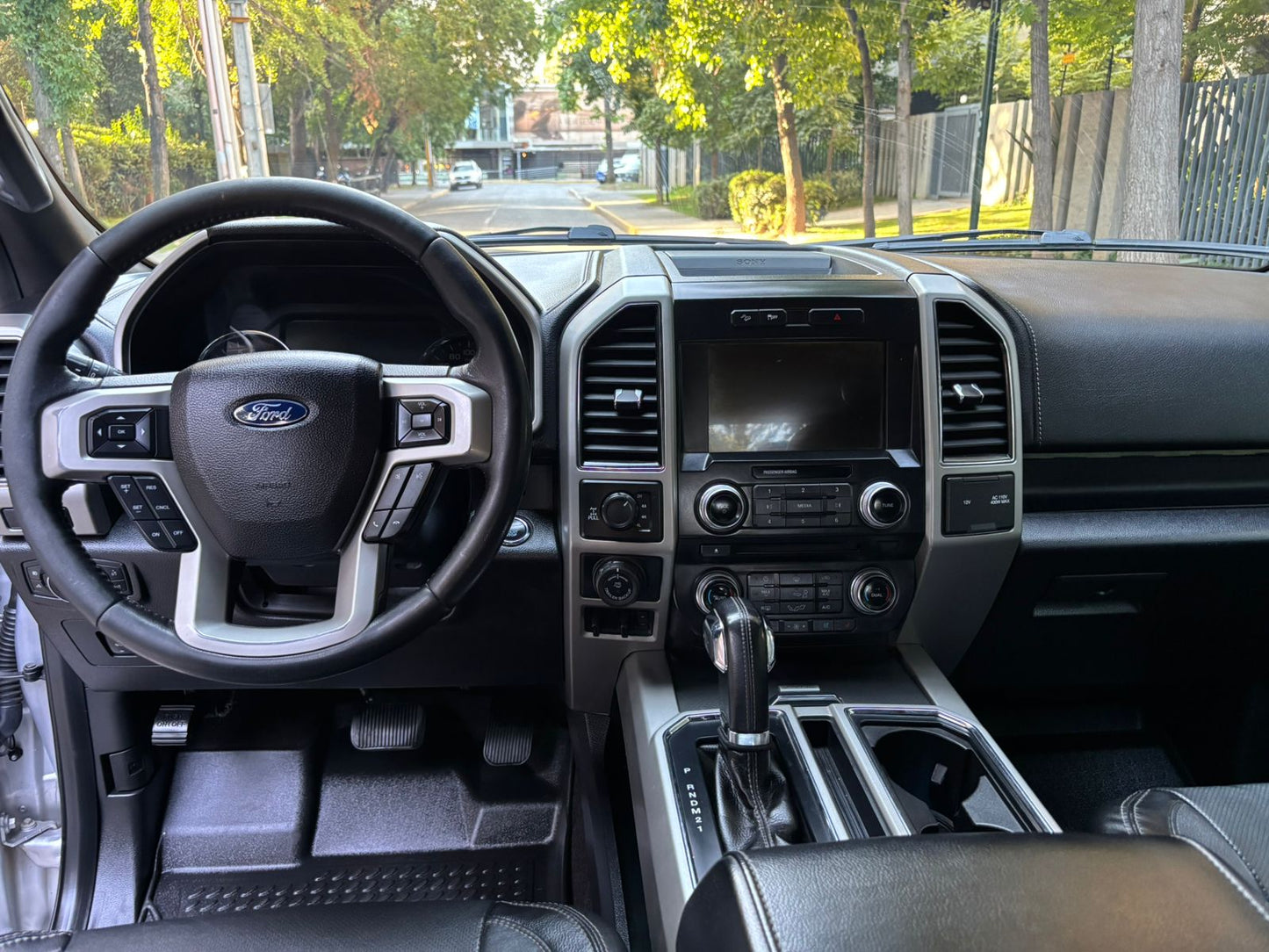 Ford F-150 Lariat Sport 5.0 V8 2017 190.532 km Santiago - foto 13
