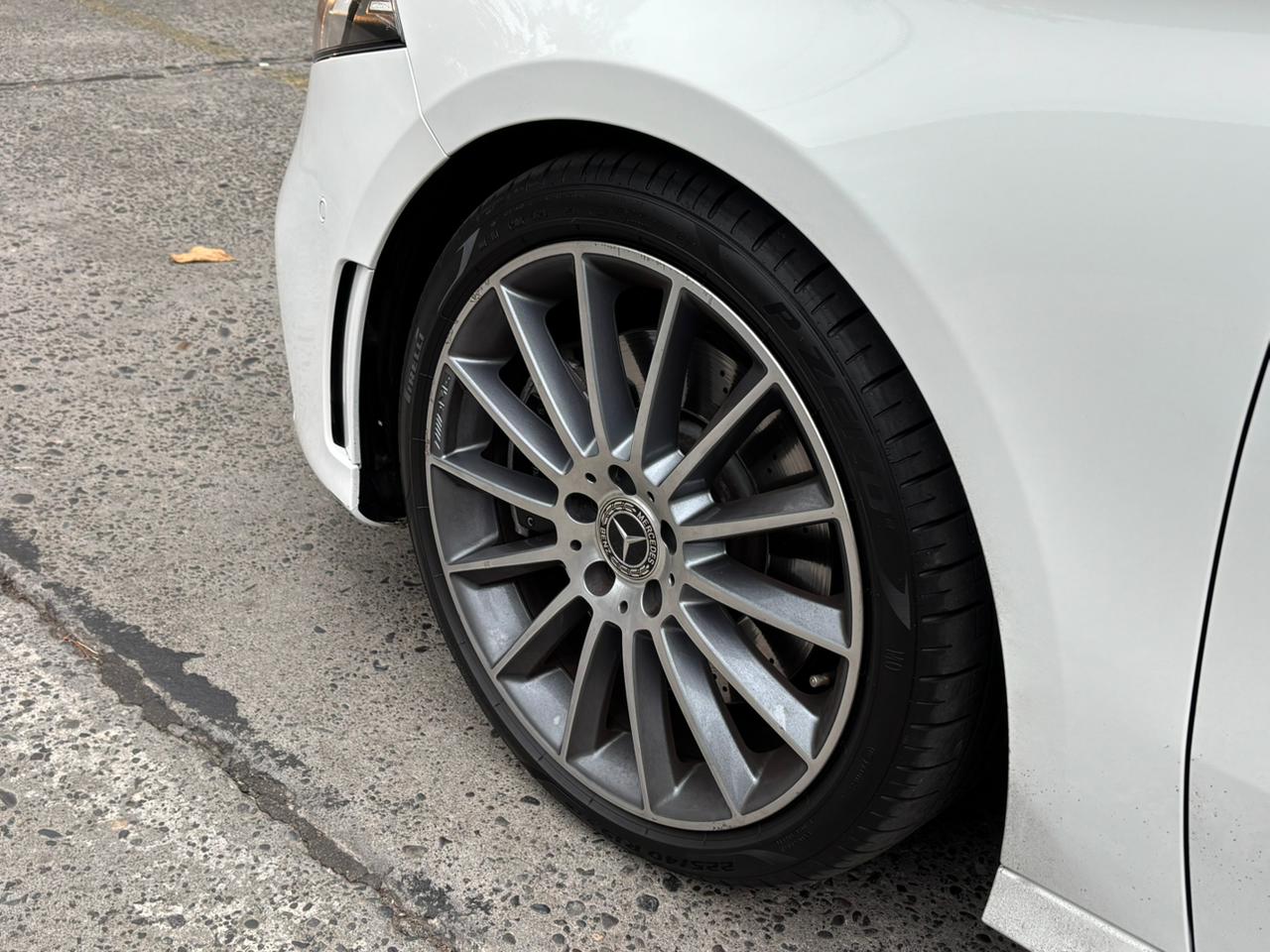 Mercedes-Benz A250 Sedan AMG Line 2.0 Turbo 2020 | Solo 38.701 KM | Santiago