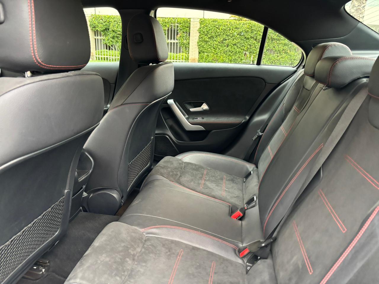 Mercedes-Benz A250 Sedan AMG Line 2.0 Turbo 2020 | Solo 38.701 KM | Santiago