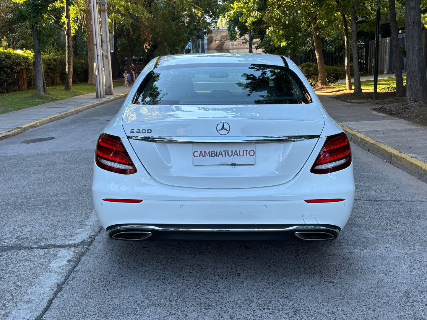 Mercedes-Benz E200 2.0 Turbo Sedan 2018 | Único Dueño | Mantenciones en la Marca | Santiago