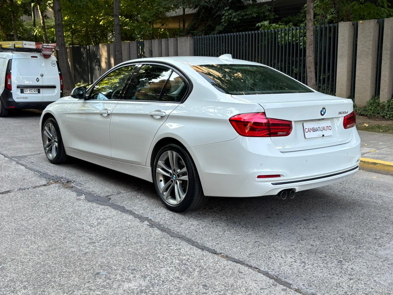 BMW 320d Sport 2.0 Diésel 2019 | 100.098 KM | Look M Sport | Santiago