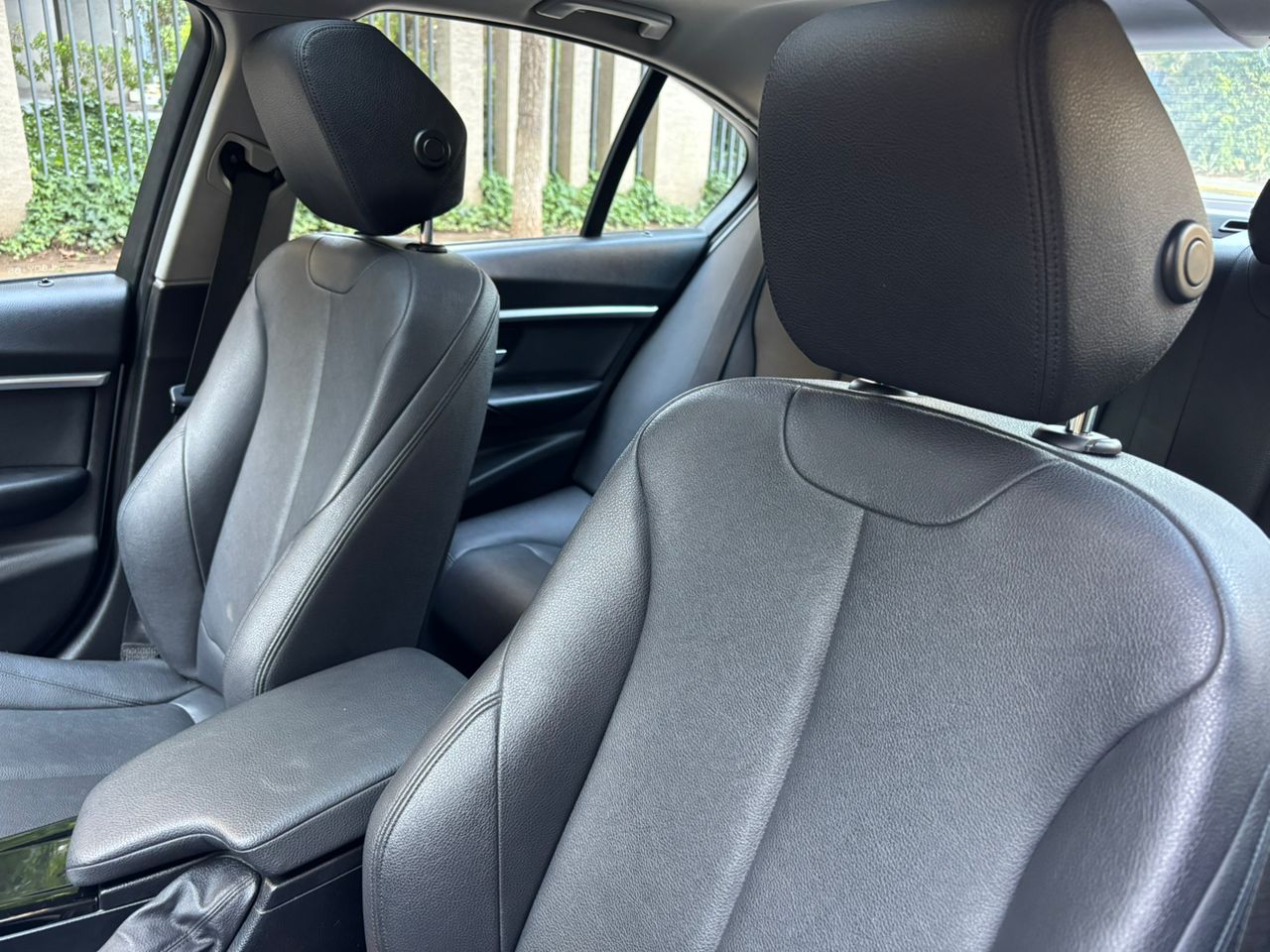 BMW 320d Sport 2.0 Diésel 2019 | 100.098 KM | Look M Sport | Santiago