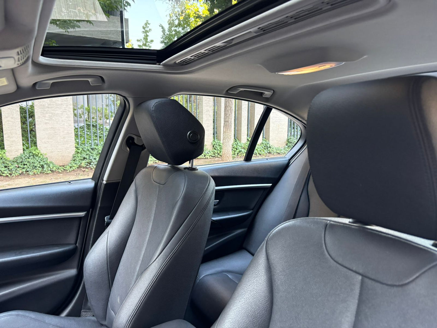 BMW 320d Sport 2.0 Diésel 2019 | 100.098 KM | Look M Sport | Santiago