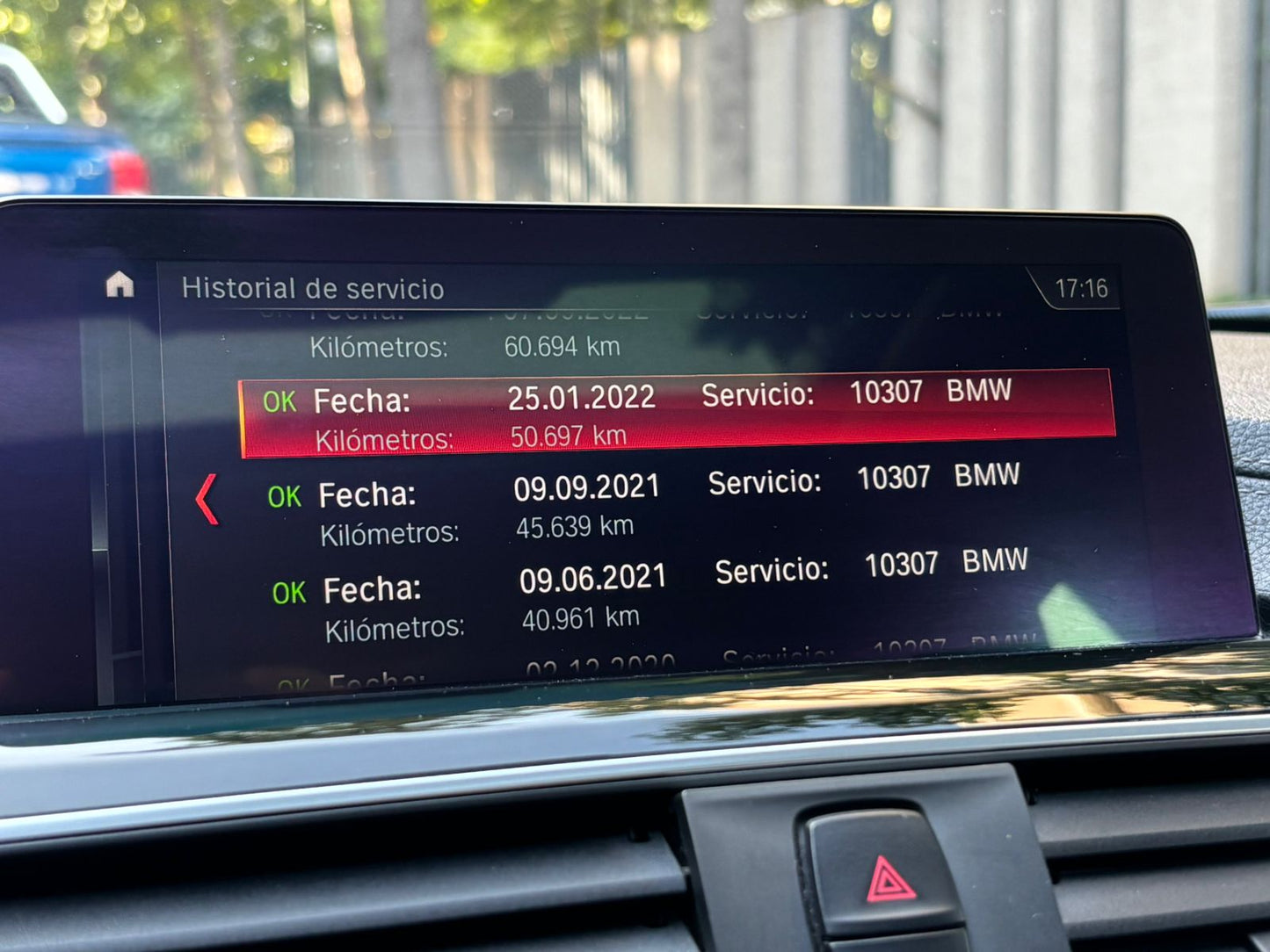 BMW 320d Sport 2.0 Diésel 2019 | 100.098 KM | Look M Sport | Santiago