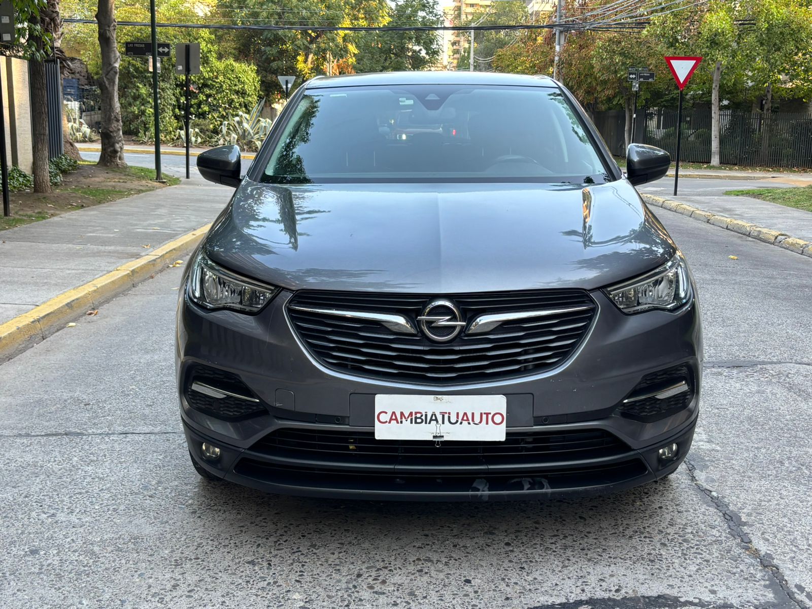 Grandland X 1.6 Thp Turbo Automático FWD 2019 136.700 km Santiago - interior