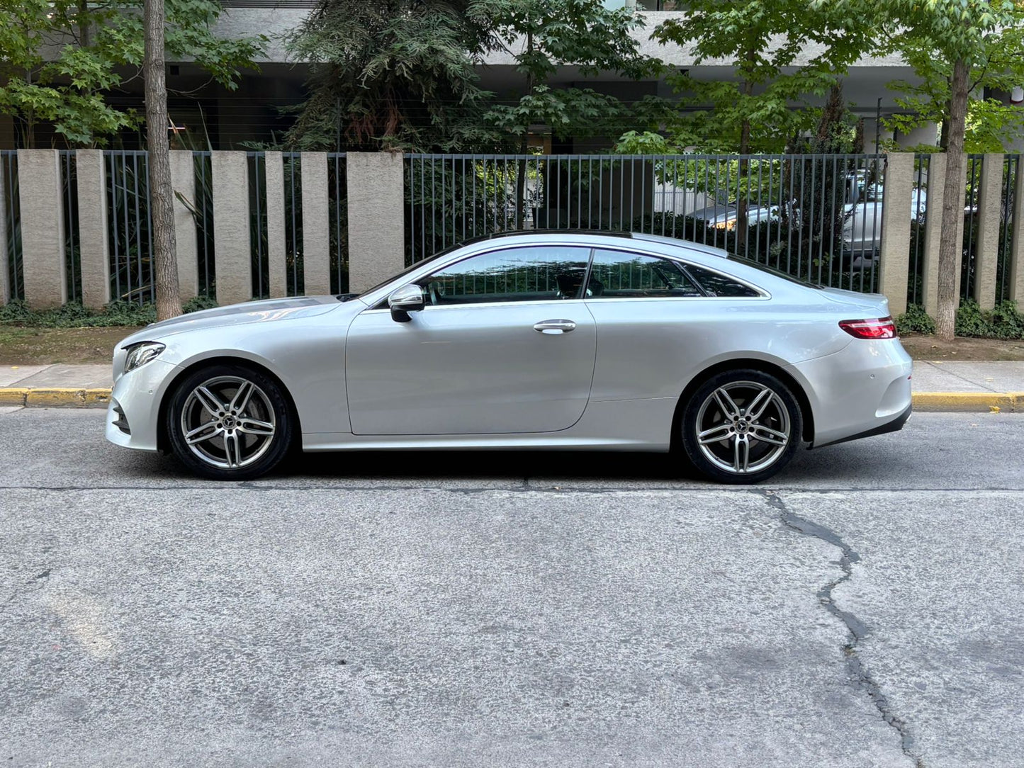 Mercedes Benz E300 Coupé 2.0 Turbo 2018 44.904 km Santiago - foto 5