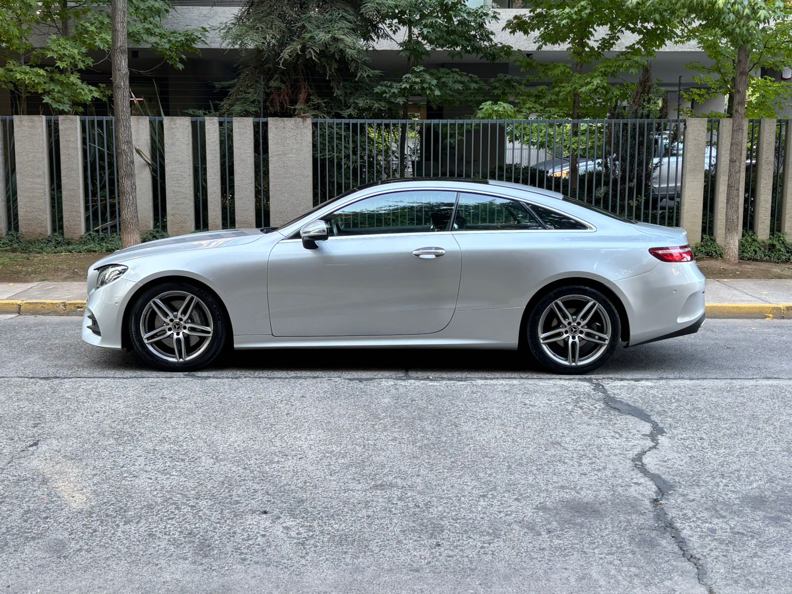 Mercedes Benz E300 Coupé 2.0 Turbo 2018 44.904 km Santiago - foto 5
