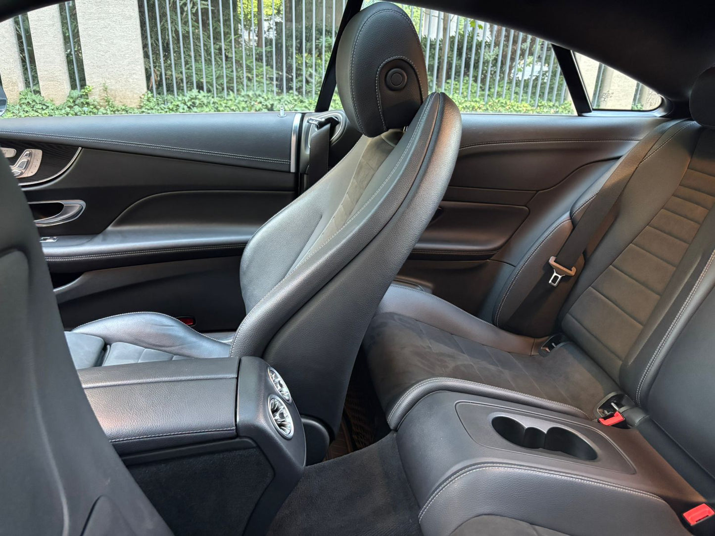 Mercedes Benz E300 Coupé 2.0 Turbo 2018 | 44.904 km | Santiago