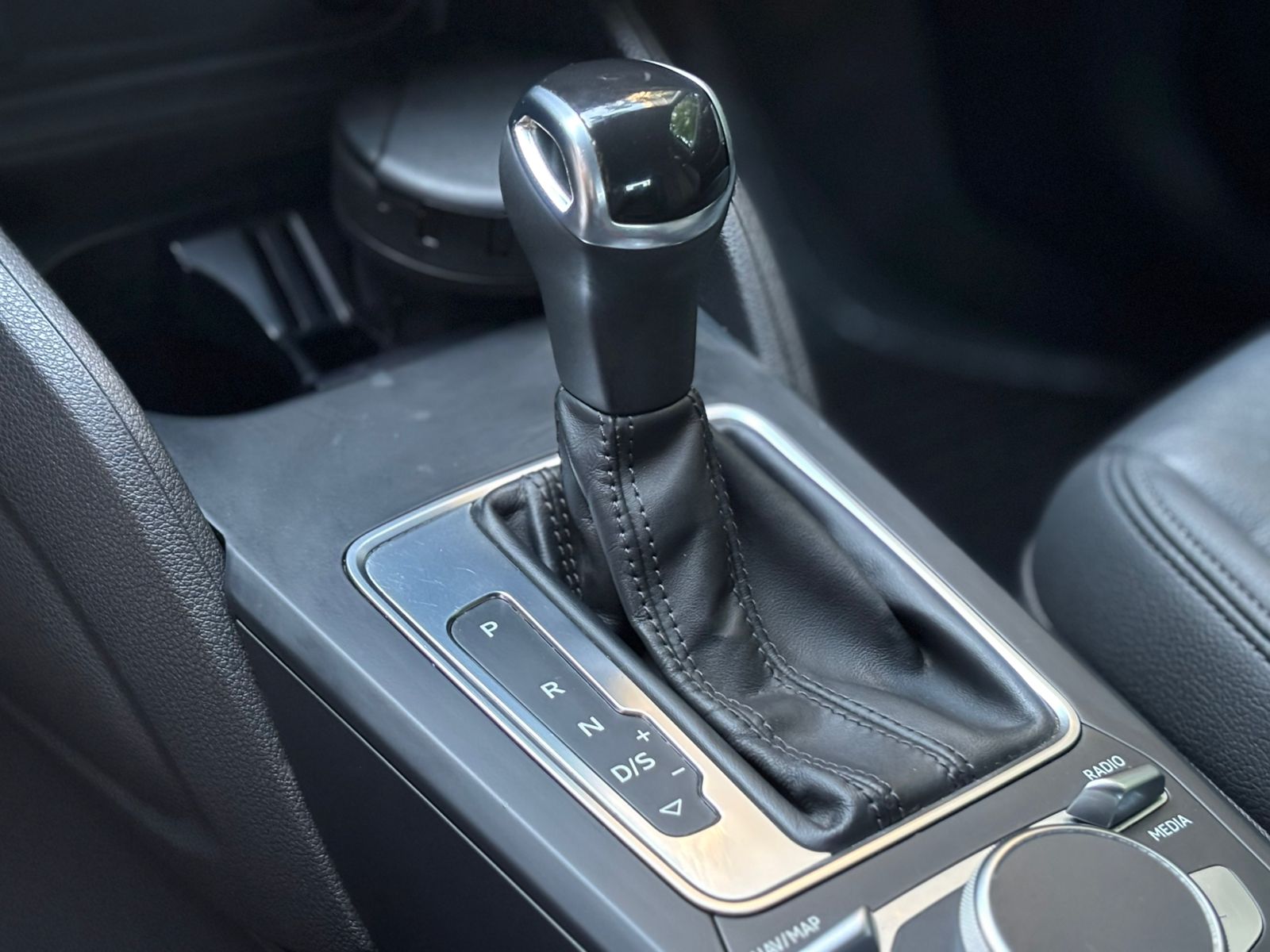 Audi Q2 35 Tfsi 1.4 Turbo 2021 49.559 km Santiago - foto 15