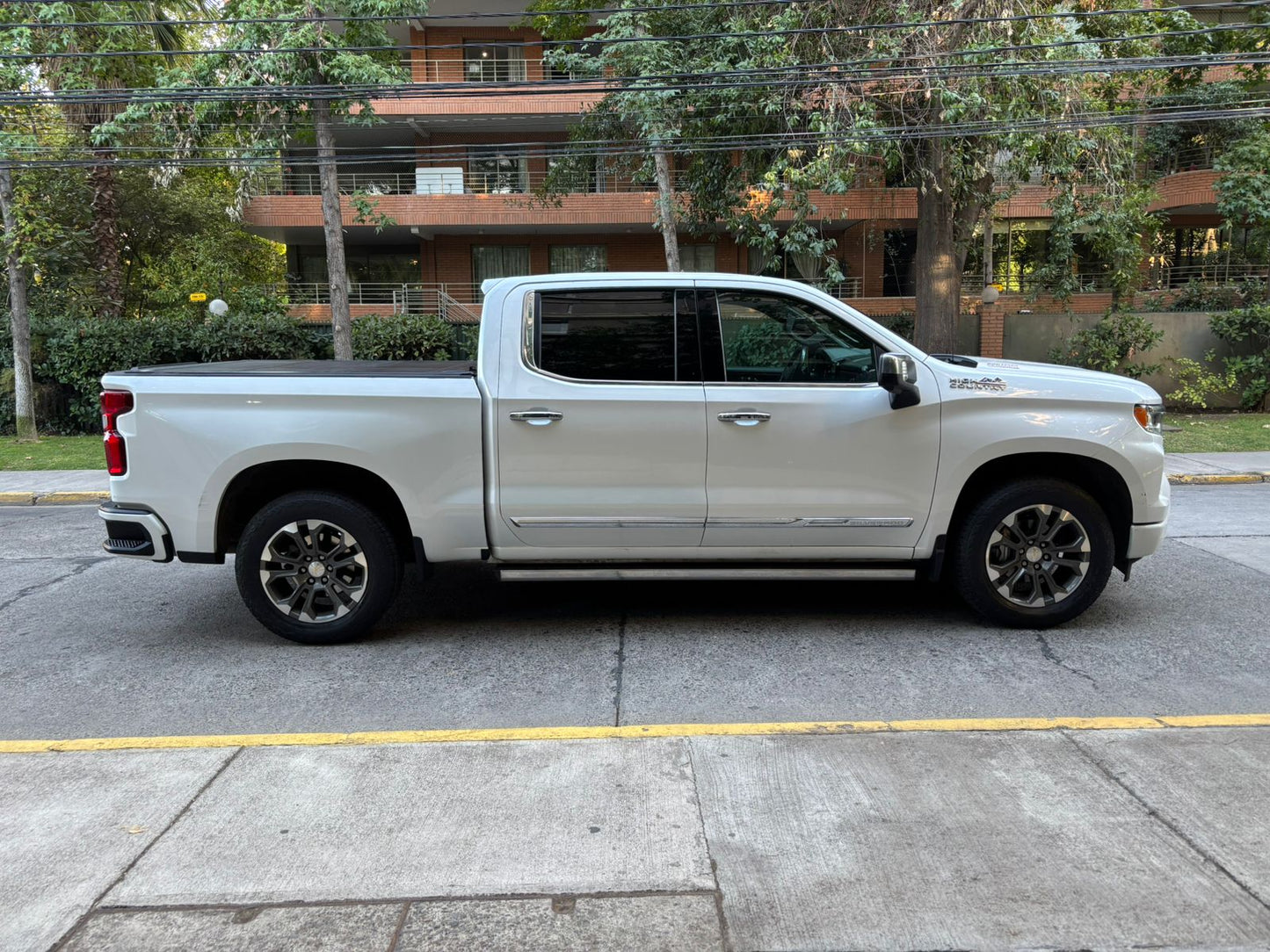 Chevrolet Silverado High Country 3.0 TD 2023 | FACTURABLE | Motor Duramax | Santiago