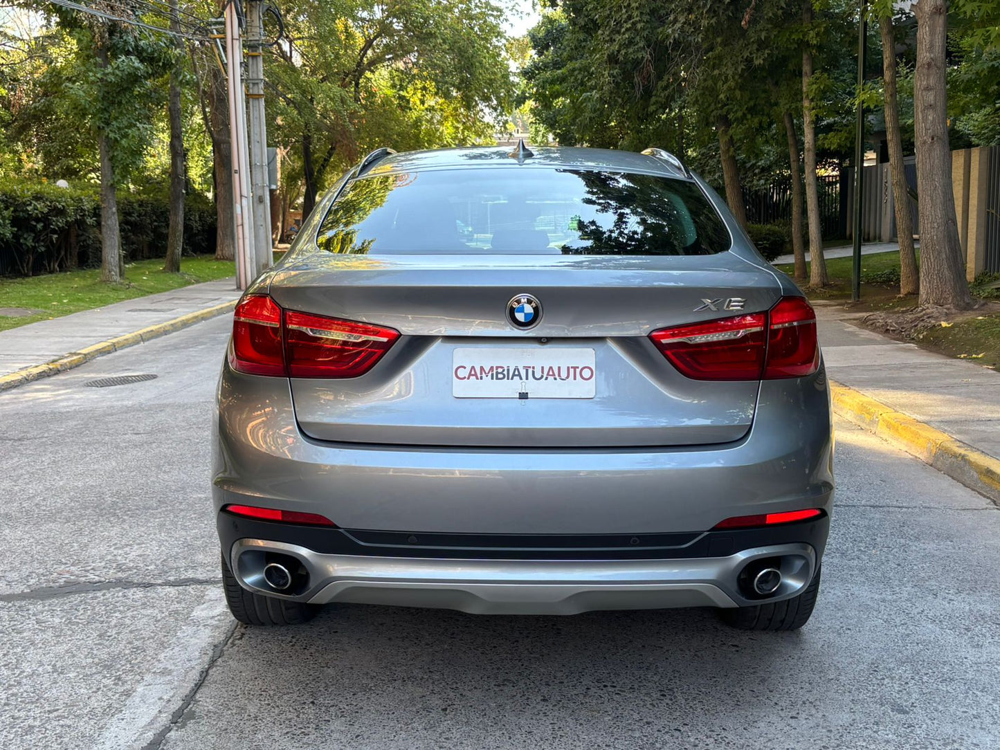 BMW X6 xDrive 30d 3.0 Turbo 2017 | Diseño Coupé | Mantenciones en la Marca | Santiago
