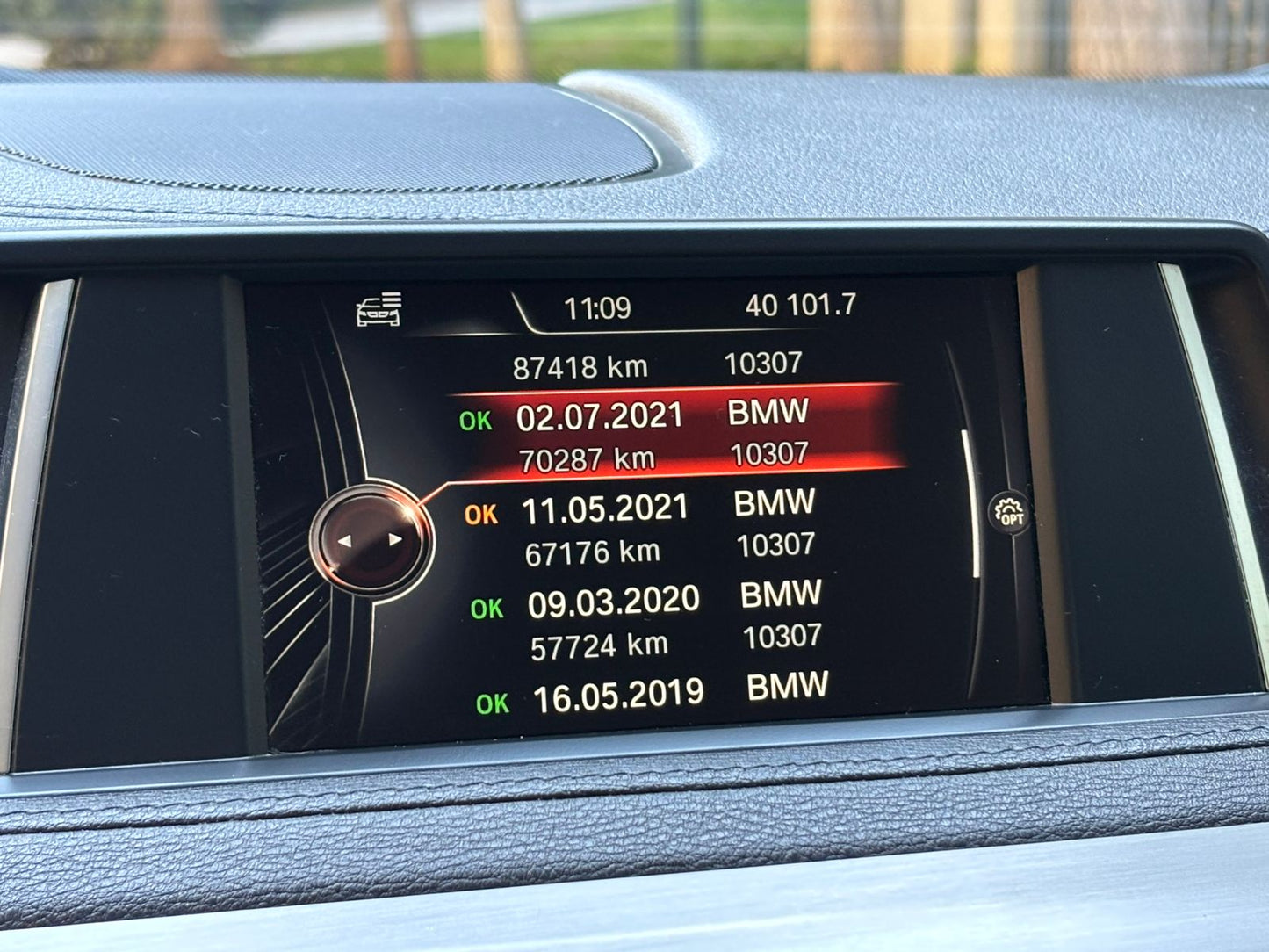BMW X6 xDrive 30d 3.0 Turbo 2017 | Diseño Coupé | Mantenciones en la Marca | Santiago