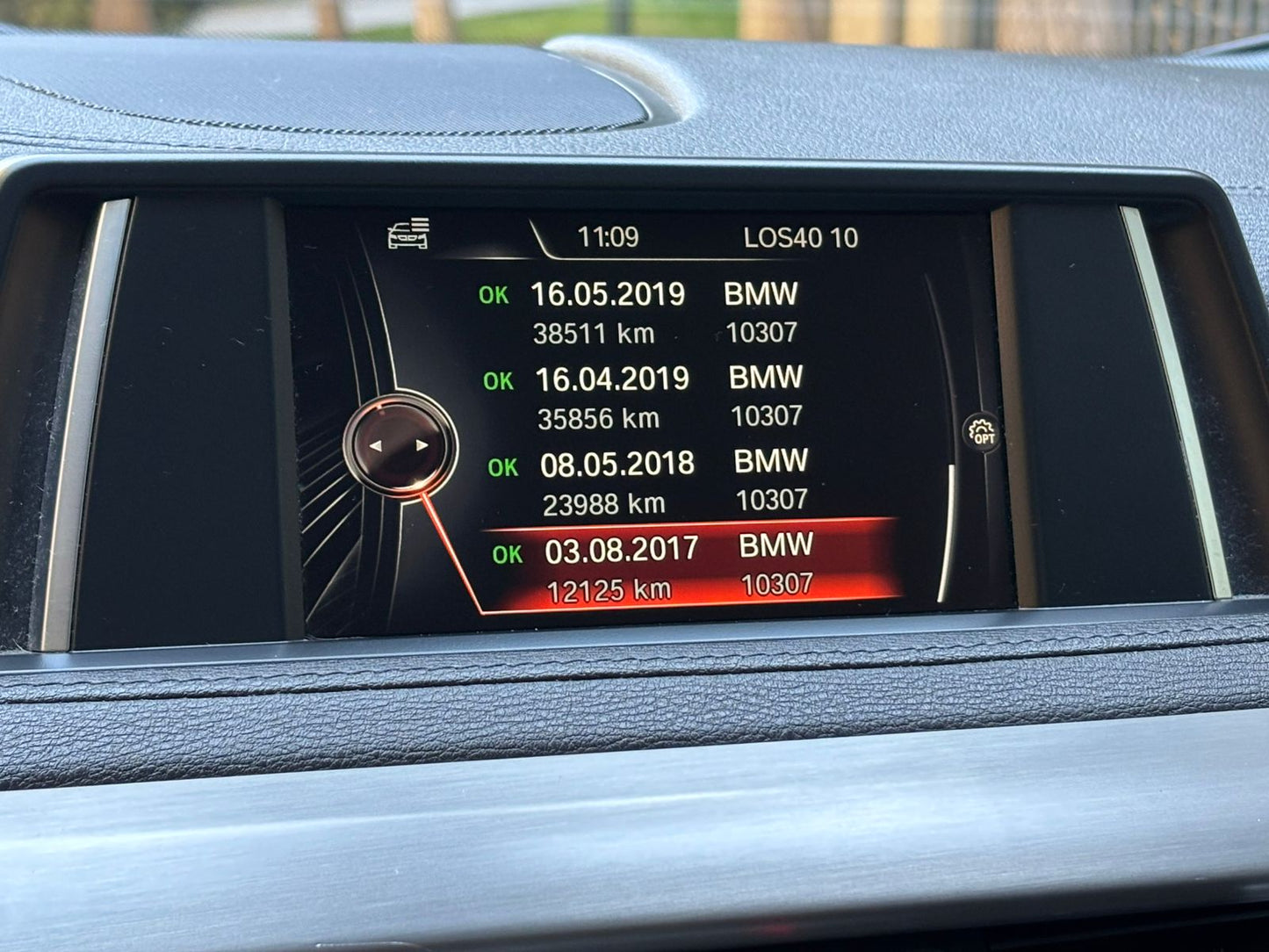 BMW X6 xDrive 30d 3.0 Turbo 2017 | Diseño Coupé | Mantenciones en la Marca | Santiago