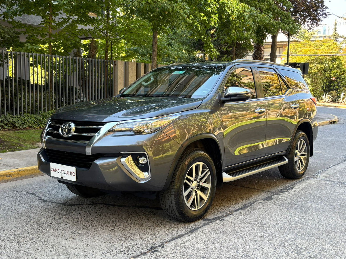 Toyota Fortuner Srx 2.7 4wd 2018 120.221 km Santiago - vista exterior